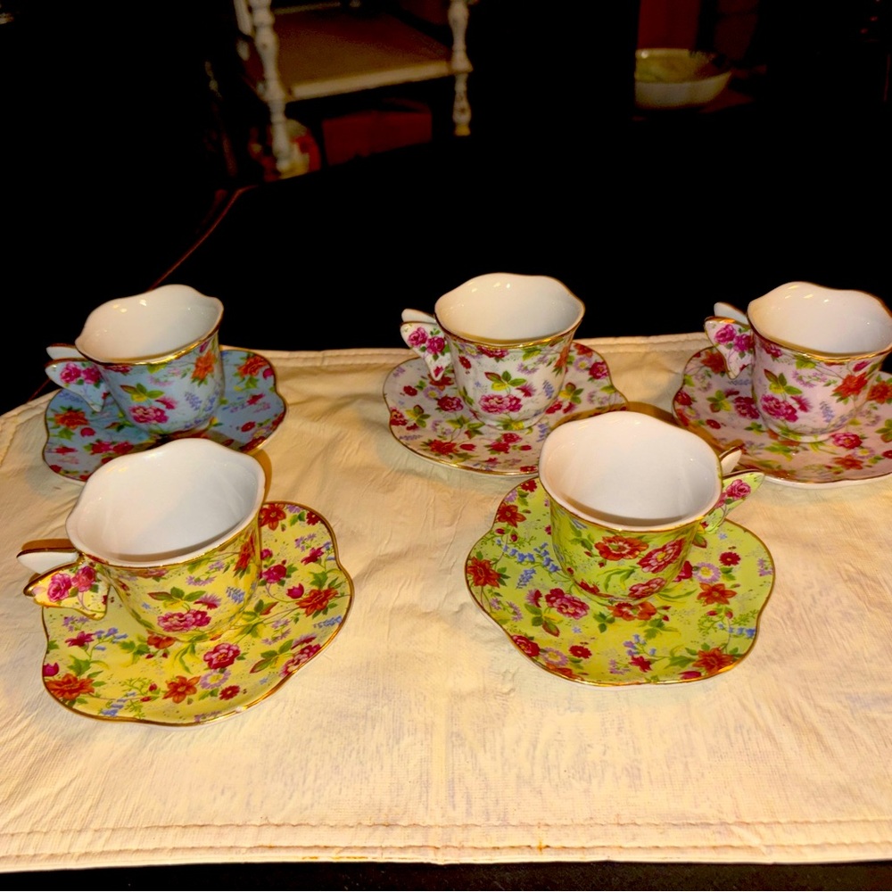 Floral Tea Cup and Saucer Set - Multicolor 5 Serving